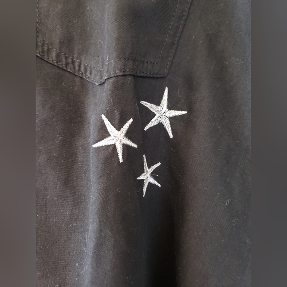 Black Jordache shirt with embroidered silver stars - Picture 2 of 6